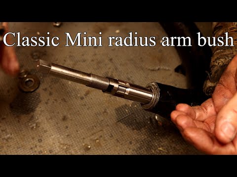 Classic Mini Mayfair 1982, Radius bushes.