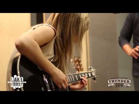 Lindsay Ell performs "Don't Take Me Home"