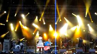 Olivia ruiz - j&#39;aime pas l&#39;amour - francofolies 2009