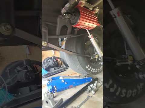 400 SBC S10 gets Calvert split Mona leafs and CalTracs after my driveshaft F-ed my old ish #V8S10