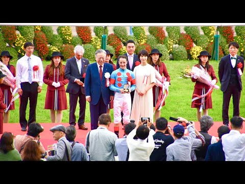 2018.10.14秋華賞G1⑥表彰式①波瑠＆アーモンドアイ三冠牝馬達成＠京都競馬場