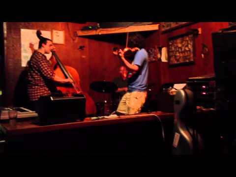 Billy Contreras Live: "Tennessee Waltz"