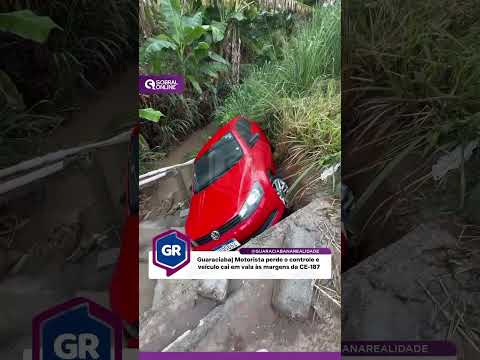 Guaraciaba do Norte-CE: Motorista perde controle e carro cai em vala na rodovia 187; imagem do local