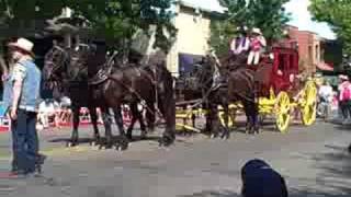 preview picture of video 'Wells Fargo Stage Coach, Danville's 2008 4th of July Parade'