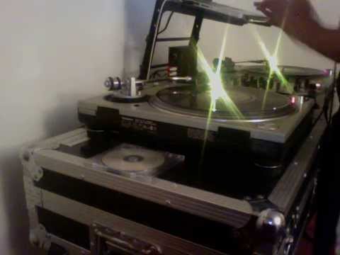 DJ MK-ONE (LIVE MIXX SESSION) 11-5-2011