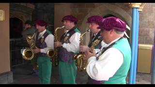 Walt Disney World Sax Quartet at Snow White Queue 2010
