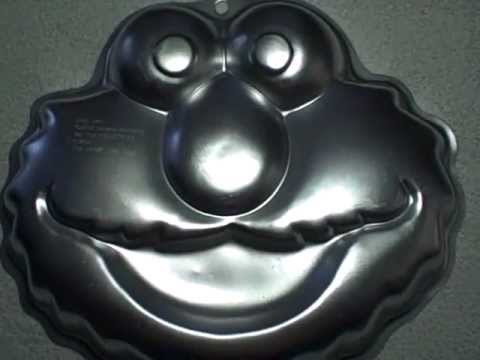 Wilton Elmo Sesame Street Cake Pan Mold Gelatin Head Shape # 2105-3461 used