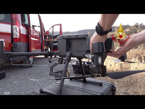 CUGLIERI (OR) -  I DRONI DEI VIGILI DEL FUOCO  NEGLI INCENDI BOSCHIVI