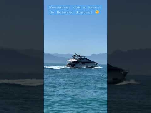 Olha o iate do Roberto Justus! 🤑