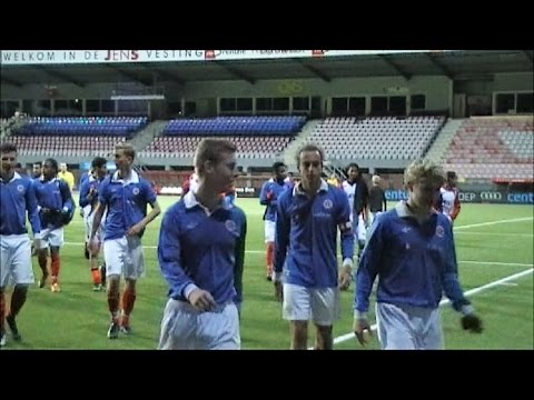 Fc Emmen O17~GVAV O17 oefenen op 19 sep 2016