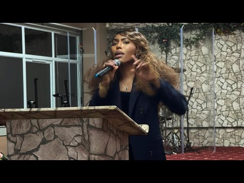 Watch: Prophetess Chanelle Ilunga word