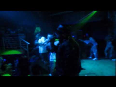 Los Rem Stone - Ella es una Bandida ( Live )