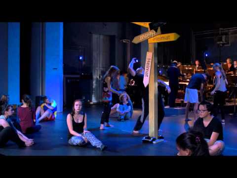 IMPULS-Festival 2014: "Heimat - eine Spurensuche“ Musik- und Tanztheaterprojekt mit 80 Jugendlichen