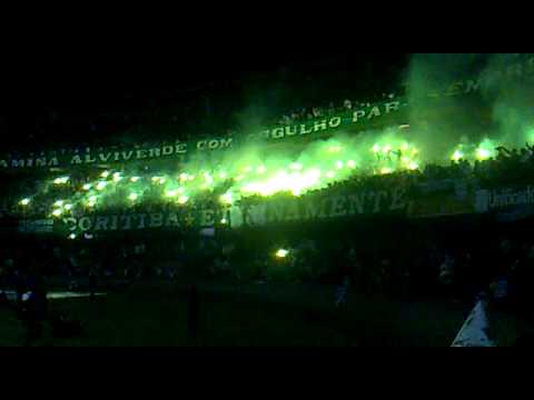 Coritiba 5x1 América/RN - Entrada em Campo/Sinalizadores - Camp. Brasileiro 2010