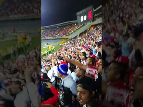 "LA HINCHADA DE JUNIOR EN BOGOTA VS SANTA FE X SUDAMÃ‰RICANA/ SOMOS LOCALES OTRA VEZ" Barra: Frente Rojiblanco Sur • Club: Junior de Barranquilla