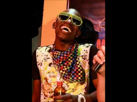 Tanto Blacks - Rollin The Jeep {Money Green Riddim} Feb 2011 [Famouss Money Rec.]