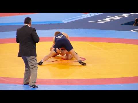 Denis Tsargush ( Russia)-Davit Khutsishvili ( Georgia). Men's 74kg Freestyle Wrestling