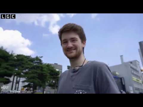 FroStee goes sightseeing in Seoul