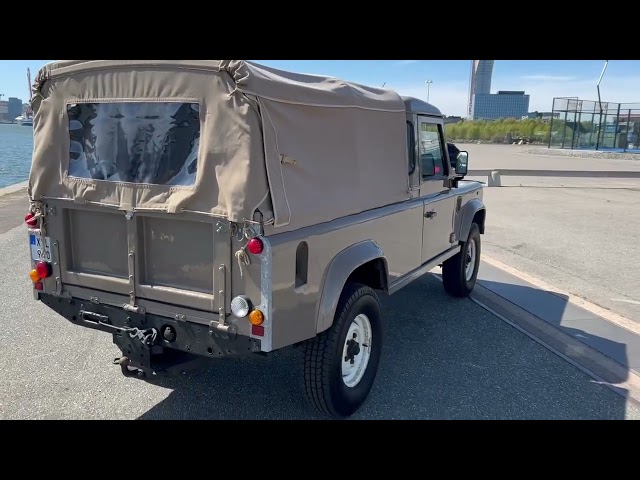 704129 Land Rover Defender 110 Hard Top 2.5 TD5 4x4 - 1999