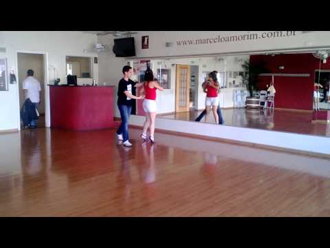 Victor Maia (Victinho) e Maísa Veras dançando um Forró