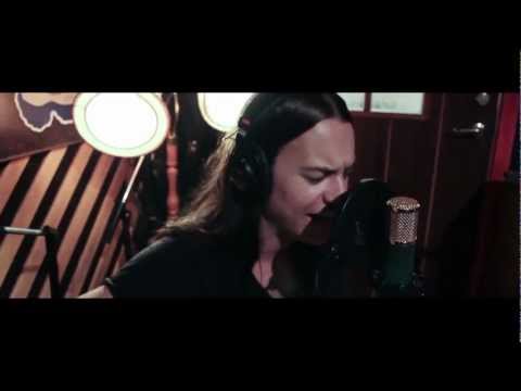 Damn Delicious - Skylight Acoustic Version Feat. Emma Karlsson