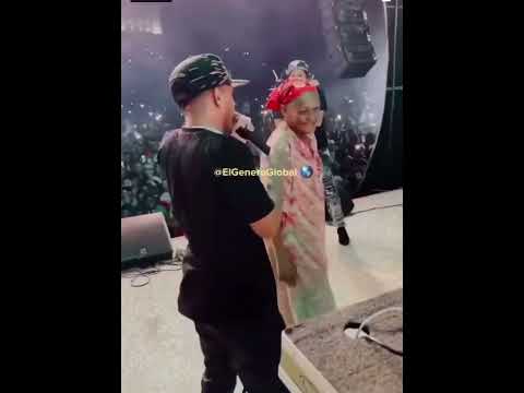 Señora se hace virar por bailar en fiesta de bulin 47 dale a play para que te muera de la risa uso😂