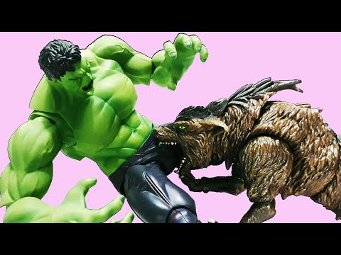 Hulk vs Hulk Dog Fight Stop Motion