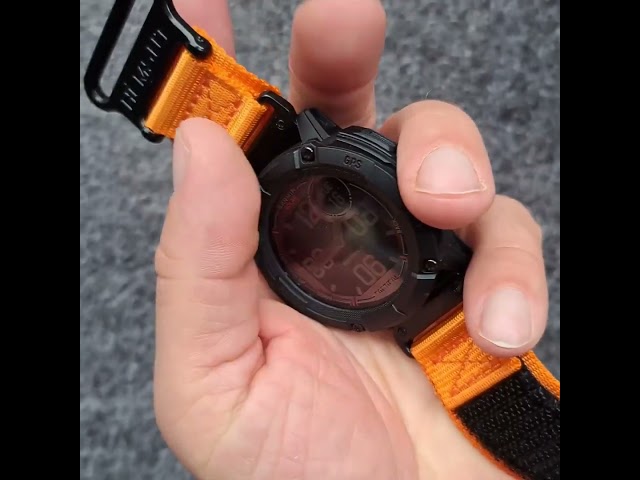 Vídeo relacionado con MoKo Correa Compatible con Garmin Instinct 2/Instinct Esports/Solar/Tactical/Tide, 4.92"-7.87" (125mm-200mm) Pulsera Deportivo de Repuesto de Silicona Suave, Camuflaje Mosaico