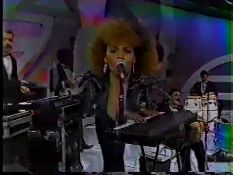 Irisneyda con The New York Band - El Pecado (En Vivo)