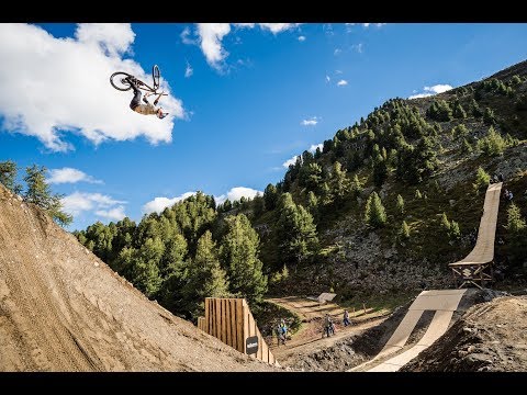 Emil Johansson 6 World's First in 1 Hour I Nine Knights MTB 2017