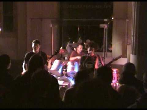 Irak Strikes back - Betty Broot