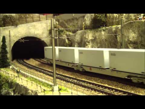 BLS im Modell - Railpool 186 104 "Flashfire" mit Railcare-UKV