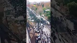 עכשיו באיראן: המוני איראנים מפגינים נגד המשטר בבירה טהראן.