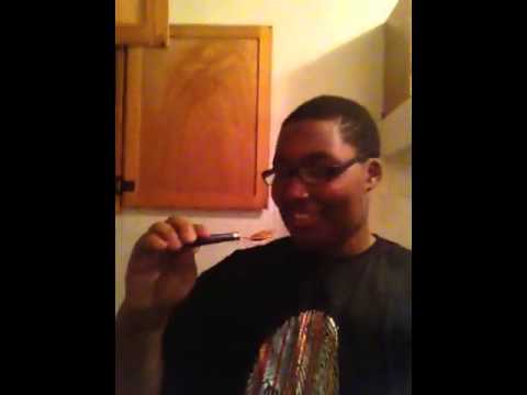 Mrz'Loccity does the cinnamon challenge