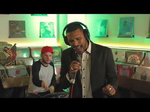 BNC The Disco Vampire - Remember That [Live @Syd Records Store]