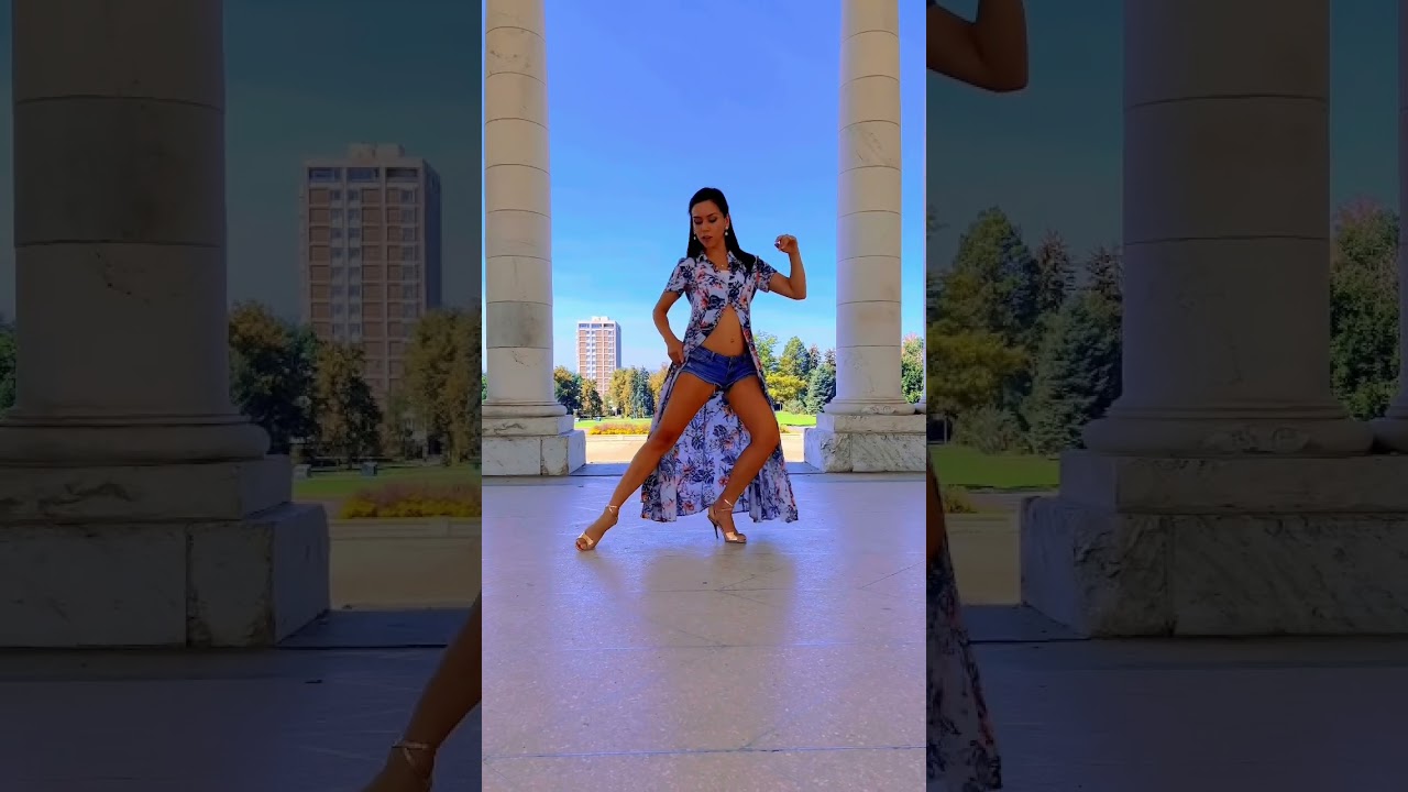 Adornos en la Calesita - Tango - Yanina Quiñones (@yaninayneritango )