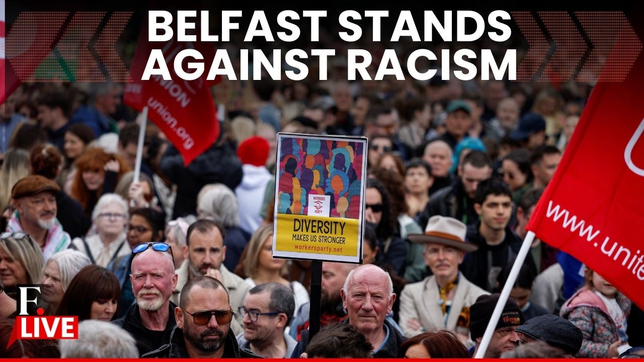 LIVE: People in Belfast Participate in Anti-Racism Protest After Anti-Immigration Violence