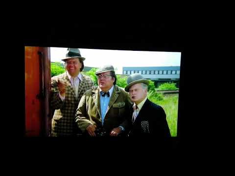 Olsen-banden på sporet 1975 ( har i set Børge ligner en pige)