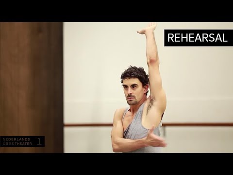Rehearsal 'Blink of an Eye' -  Medhi Walerski (NDT 1 | Arms)