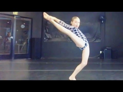 The Dance Awards 2020 - Mini Female Dance Off