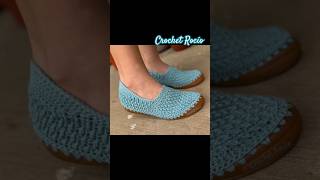 Aprende a tejer estos lindos zapatos! Comenta y te envío el tutorial