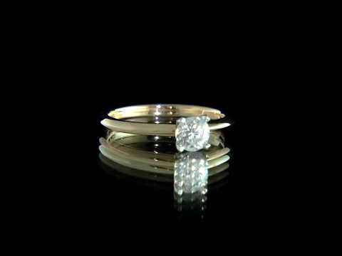 Round Cut Diamond Solitaire Engagement Ring SR1048