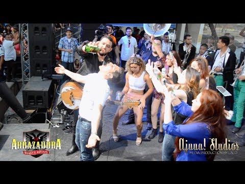 La Arrazadora y Regulo Caro - Voy A Pistearme El Dolor (Pico Rivera 6/29/14)
