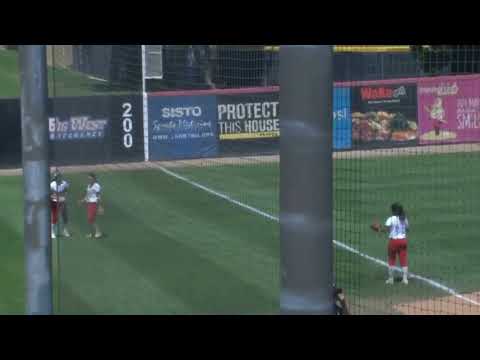 Julie Holcomb’s diving catch