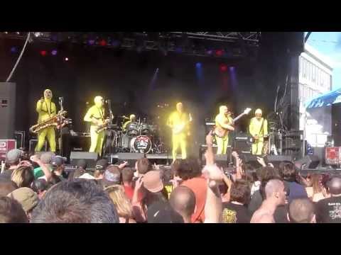 Arseniq 33 - (Live at Amnesia Rockfest)