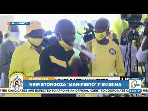 Ronald Mayinja performs MZEE AKALULU KAKO hit at NRM manifesto, excites Museveni