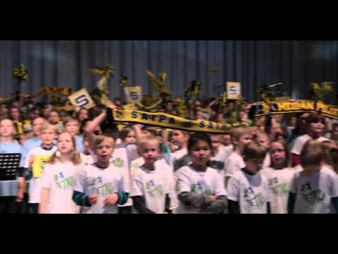 17.2.2015 Metku-kuoro esittää : Lätkä lentää