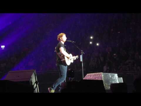 Dive - Ed Sheeran LIVE AMSTERDAM 3/4/17 FRONT ROW