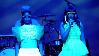 Santigold - Go live @ Fox Theater, Oakland - December 12, 2012