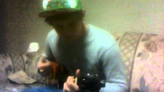 Uke jams on Rich's Les Paul